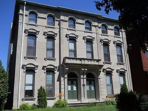 1009 S 3rd St, Louisville, KY 40203