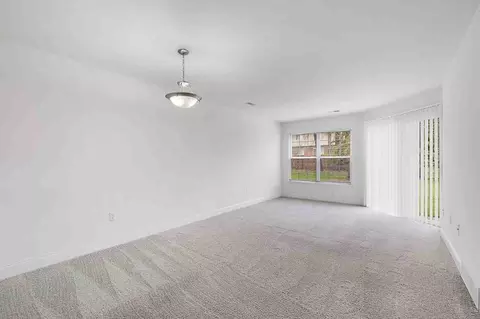 45425 Whispering Lakes Blvd, Utica, MI 48317
