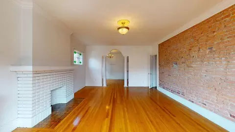 12467 Cedar Rd, Cleveland Heights, OH 44106
