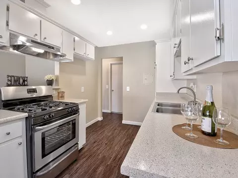 321 E Lincoln Ave, Orange, CA 92865