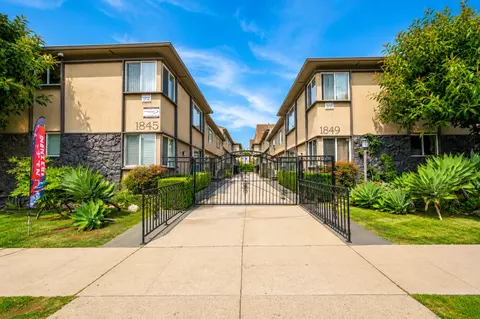 1845 Garfield Pl, Los Angeles, CA 90028