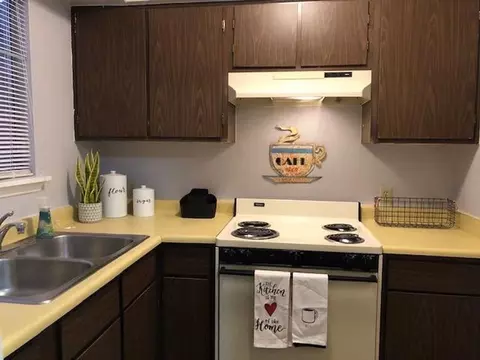 309 Sierra Dr SE, Albuquerque, NM 87108