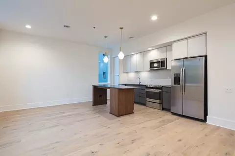 1581 Magazine St, New Orleans, LA 70130