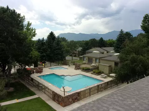 913 N Chelton Rd, Colorado Springs, CO 80909