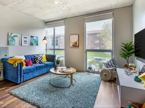 435 S Linn St, Iowa City, IA 52240