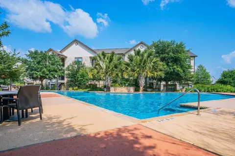 305 E Yager Ln, Austin, TX 78753