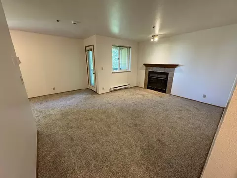 1549 NE 177th St, Shoreline, WA 98155