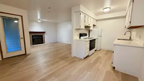 1549 NE 177th St, Shoreline, WA 98155