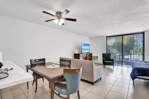 777 NW 155th Ln, Miami, FL 33169