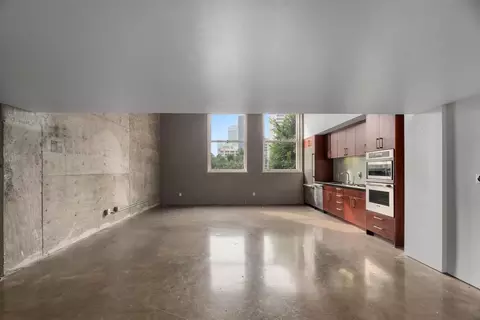 411 W 5th St, Los Angeles, CA 90013