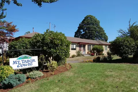 20 90 Se 57th Apts 1-8, Portland, OR 97215