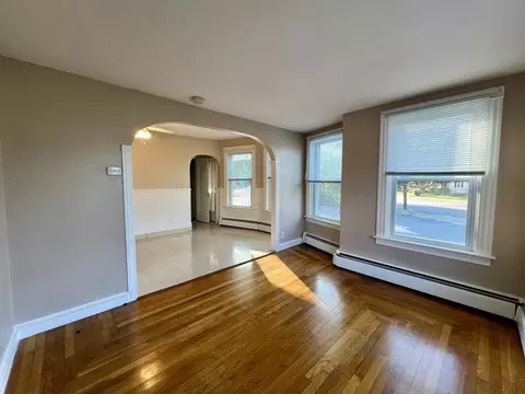285 Baxter St, Pawtucket, RI 02861 photo 7
