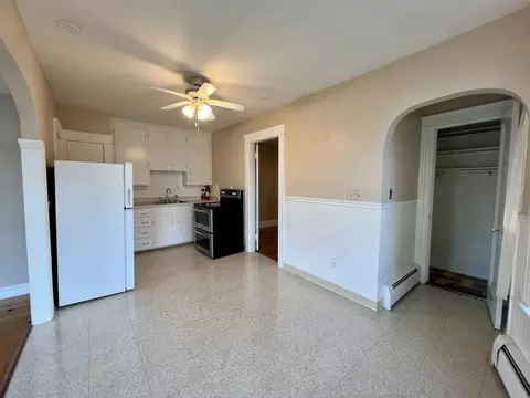 285 Baxter St, Pawtucket, RI 02861 photo 2