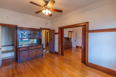 909 SW 12th Ave, Portland, OR 97205