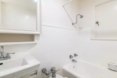 455 Hyde St, San Francisco, CA 94109 photo 32