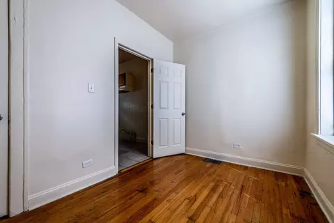 8001 S Carpenter St, Chicago, IL 60620 photo 5