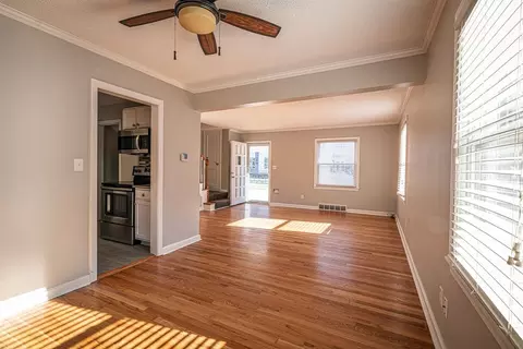 6518 Rockhill Rd, Kansas City, MO 64131