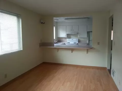 1360 Alder St, Eugene, OR 97401 photo 17