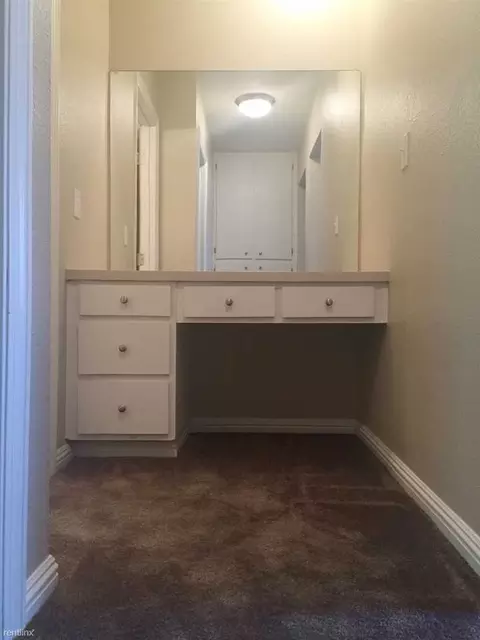 315 W Lincoln Ave, Orange, CA 92865 photo 4