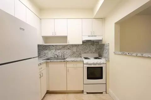 6100 Arthur St, Hollywood, FL 33024 photo 8