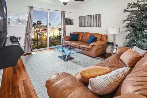 38 E Serene Ave, Las Vegas, NV 89123