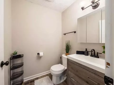 228 Schultz Ave, Columbus, OH 43222 photo 31