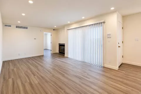 2350 S Bentley Ave, Los Angeles, CA 90064
