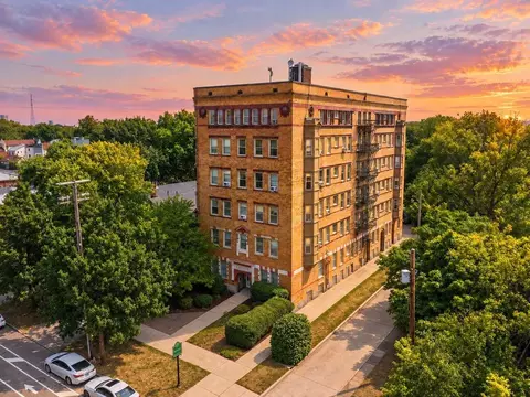 2711 W 14th St, Cleveland, OH 44113
