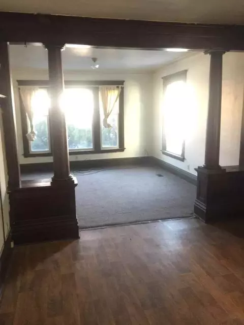 522 N Walnut St, Lansing, MI 48933