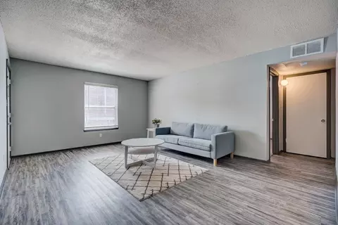1616 Alameda St, Norman, OK 73071