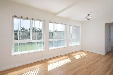 7555 Herschel Ave, La Jolla, CA 92037