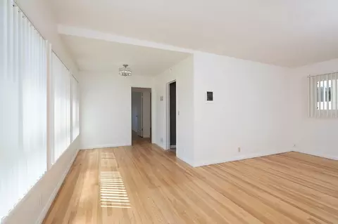 7555 Herschel Ave, La Jolla, CA 92037