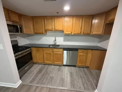 300 Schraffts Dr, Waterbury, CT 06705