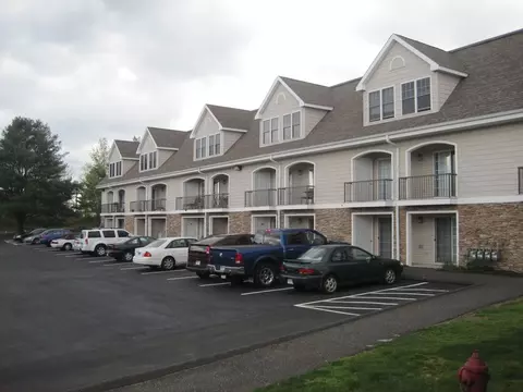 300 Schraffts Dr, Waterbury, CT 06705