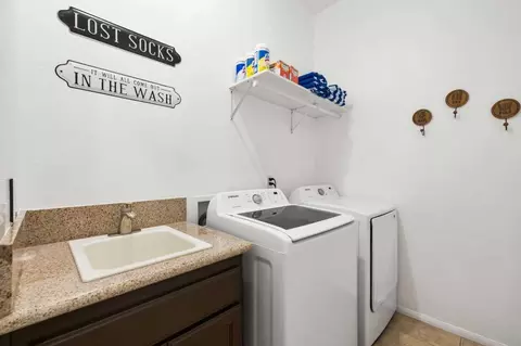 Wayne St, Indio, CA 92201 photo 42