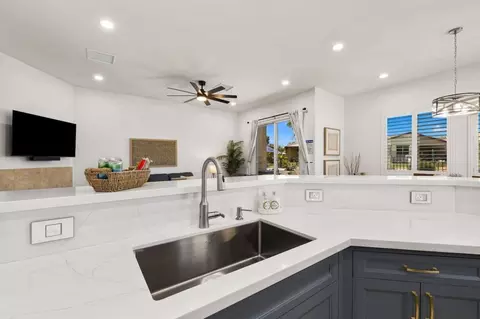 Wayne St, Indio, CA 92201 photo 27