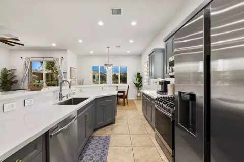 Wayne St, Indio, CA 92201 photo 10