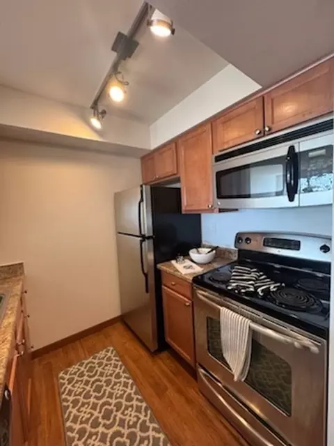 21428 International Blvd, Seatac, WA 98198