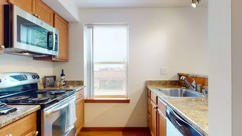 21428 International Blvd, Seatac, WA 98198