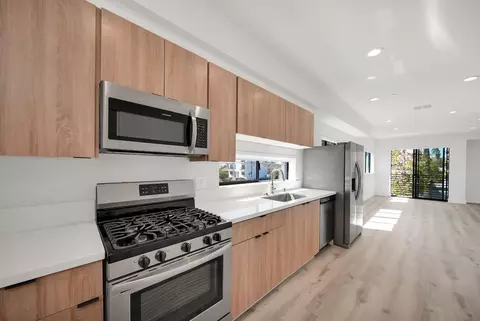 5456 Barton Ave, Los Angeles, CA 90038