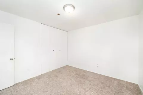 1205 E Powell Blvd, Gresham, OR 97030 photo 4