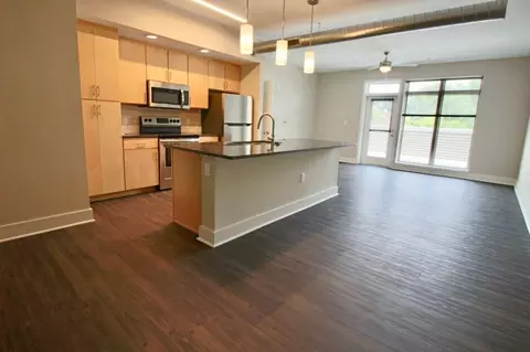 2525 E Main St, Richmond, VA 23223