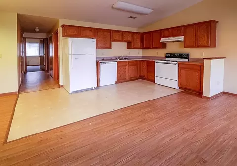 1364 Bluestone Ave, Akron, OH 44310 photo 6