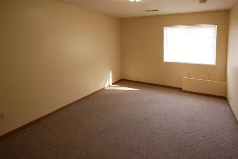 1364 Bluestone Ave, Akron, OH 44310 photo 2