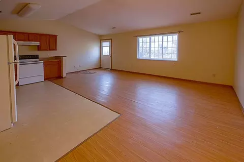 1364 Bluestone Ave, Akron, OH 44310 photo 5
