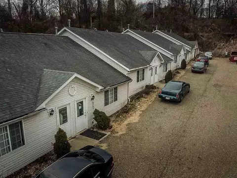 1364 Bluestone Ave, Akron, OH 44310