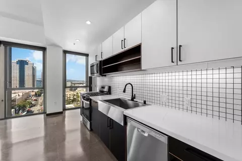 100 Long Beach Blvd, Long Beach, CA 90802 photo 14