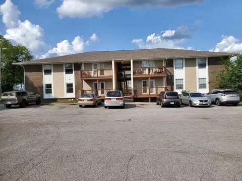 271 White Oak Rd, Clarksville, TN 37040