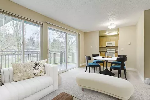 13700 NE 10th Pl, Bellevue, WA 98005 photo 8