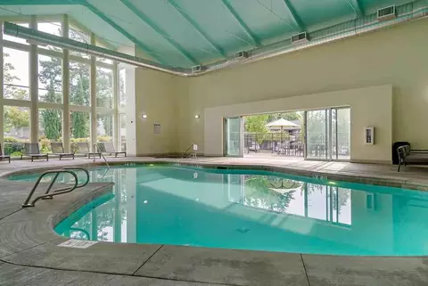 13700 NE 10th Pl, Bellevue, WA 98005 photo 3